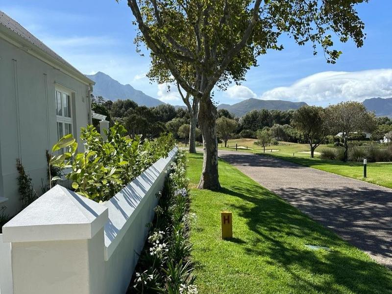 To Let 4 Bedroom Property for Rent in Steenberg Estate Western Cape